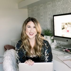 Meet your Posher, Alexandra